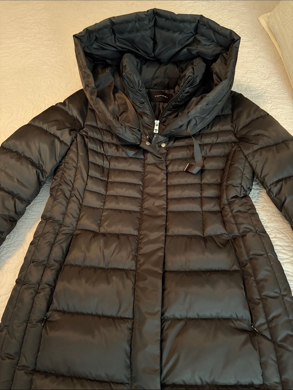 T Tahari Women's Black Quilted Hooded Puffer Coat